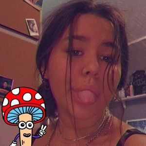 Meet your Posher, Alyza